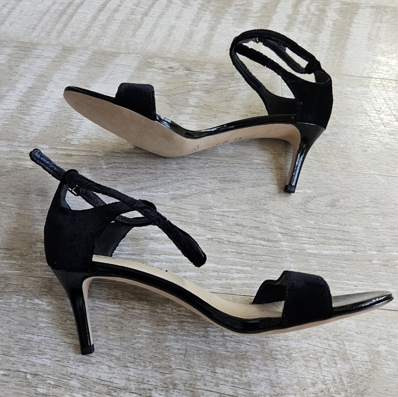 Via Spiga Vero Cuoio Leather Velvet Heel Sandals - Picture 5 of 16